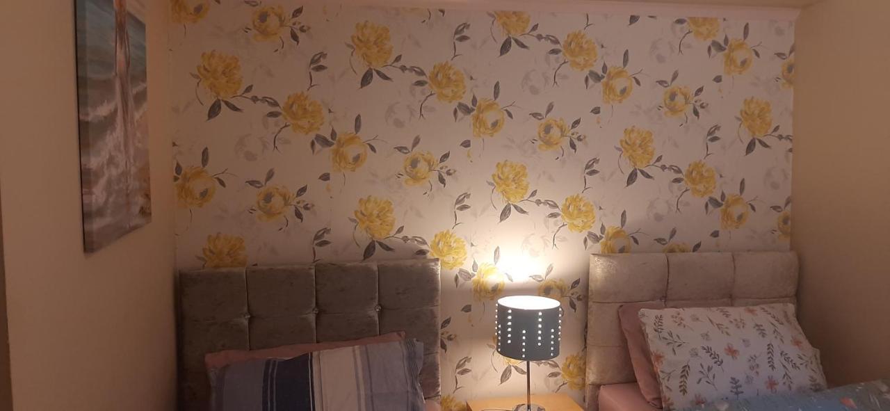 Delightful Home Stay - Double Ensuiteroom. Glasgow Exterior foto